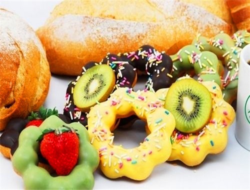 糖巢量販零食 品牌優(yōu)勢(shì)顯著，廈門商貿(mào)背景下的創(chuàng)富選擇